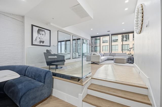 125 Broad St PH, Boston, MA 02110