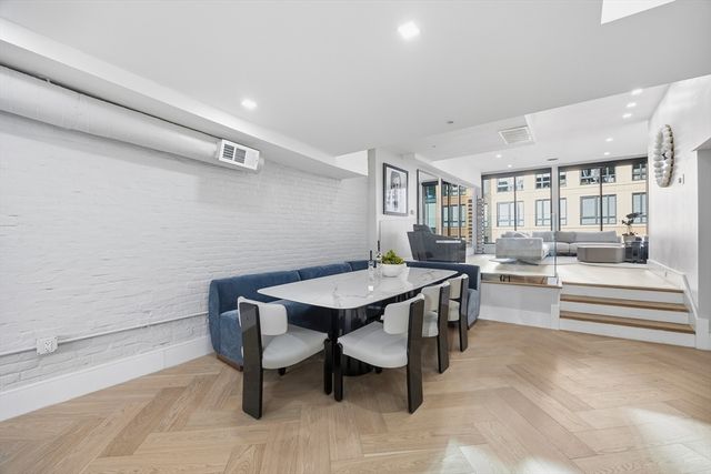 125 Broad St PH, Boston, MA 02110