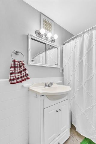 18 Westbrook Road, Worcester, MA 01602