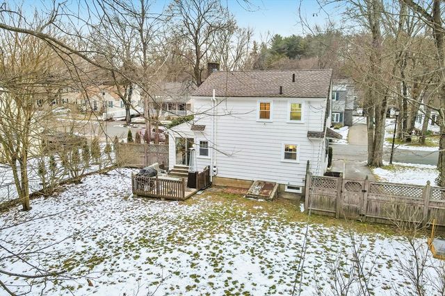 18 Westbrook Road, Worcester, MA 01602