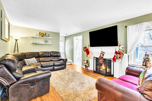 18 Westbrook Road, Worcester, MA 01602