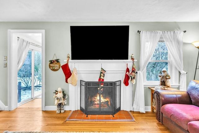 18 Westbrook Road, Worcester, MA 01602