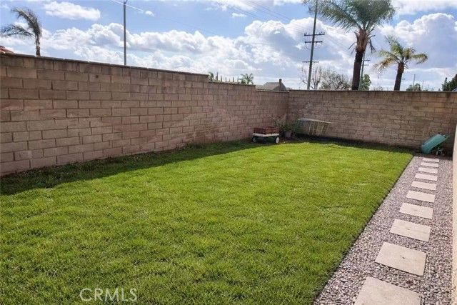 17094 Cambria, Fontana, CA 92336