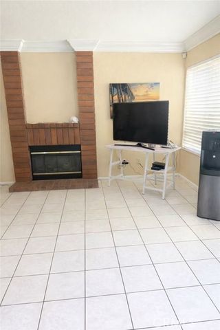 17094 Cambria, Fontana, CA 92336