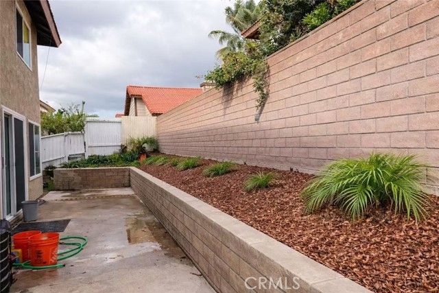 17094 Cambria, Fontana, CA 92336