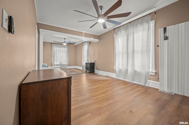 304 W MCCLURE Avenue, Peoria, IL 61604