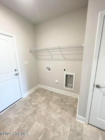 1920 Caracara Drive, New Bern, NC 28560