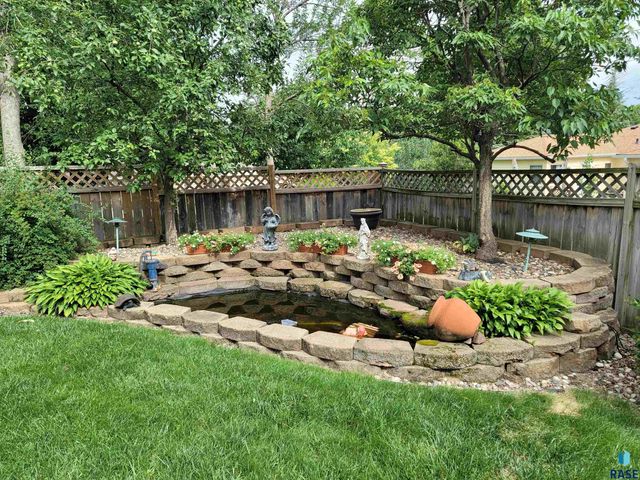 205 E 34th St Street, Sioux Falls, SD 57105