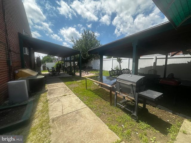 7400 SANDPIPER PL, Philadelphia, PA 19153