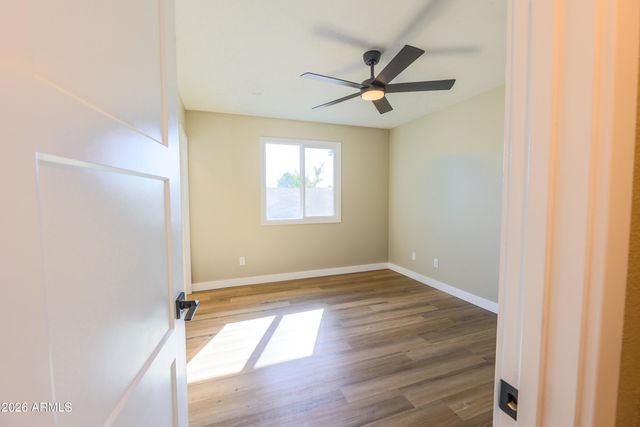 1940 W Kimberly Way, Phoenix, AZ 85027