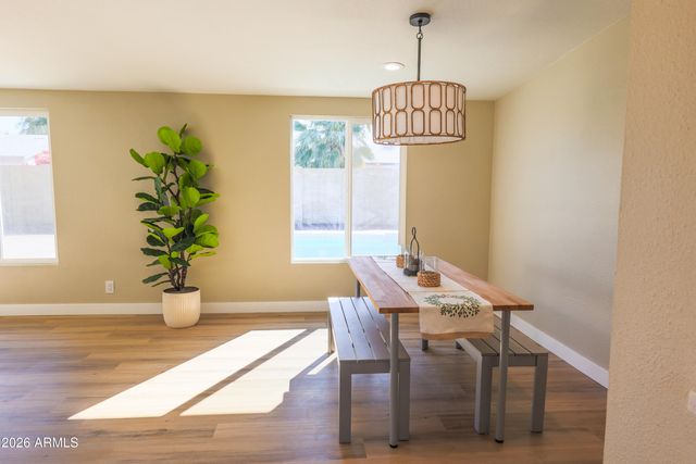 1940 W Kimberly Way, Phoenix, AZ 85027