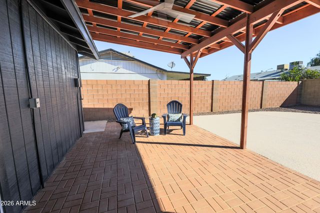 1940 W Kimberly Way, Phoenix, AZ 85027