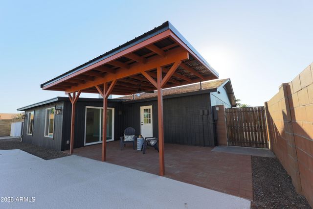 1940 W Kimberly Way, Phoenix, AZ 85027