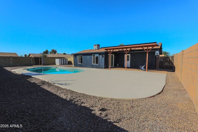 1940 W Kimberly Way, Phoenix, AZ 85027