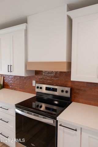 1940 W Kimberly Way, Phoenix, AZ 85027