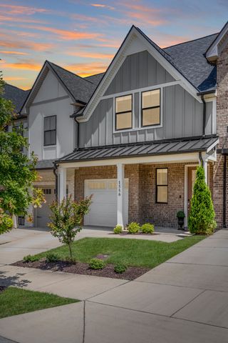 1556 Nickelby Pl, Thompsons Station, TN 37179