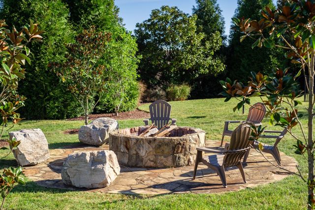 1556 Nickelby Pl, Thompsons Station, TN 37179
