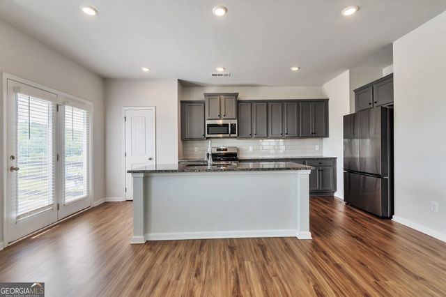 118 Briarwood Drive E, Dawsonville, GA 30534