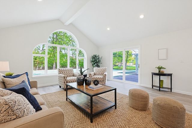 37 Temi Rd, Holliston, MA 01746