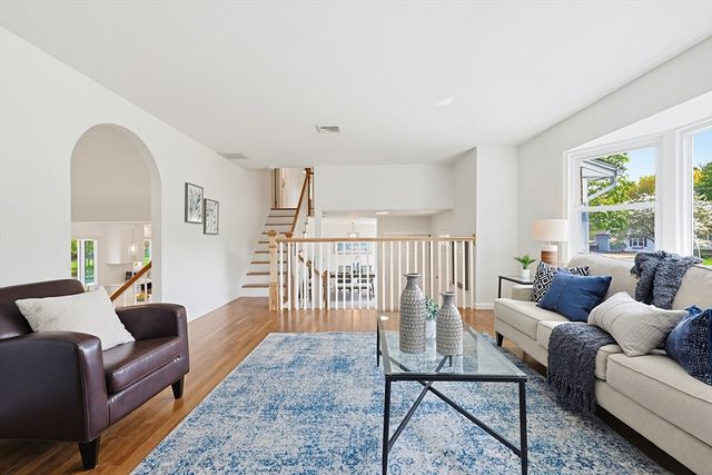37 Temi Rd, Holliston, MA 01746