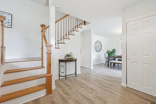 37 Temi Rd, Holliston, MA 01746