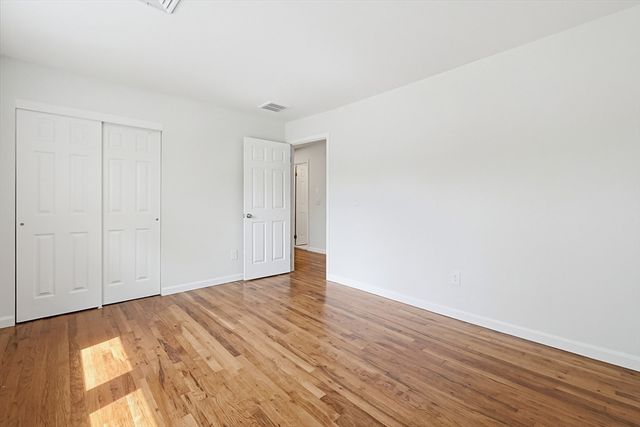 37 Temi Rd, Holliston, MA 01746
