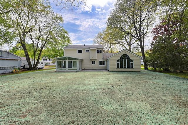 37 Temi Rd, Holliston, MA 01746