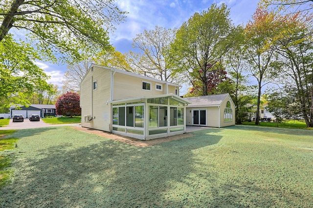 37 Temi Rd, Holliston, MA 01746