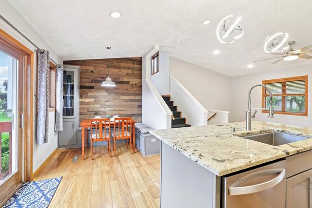 15 Eastridge Court, Madison, WI 53716