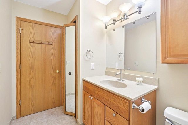 15 Eastridge Court, Madison, WI 53716