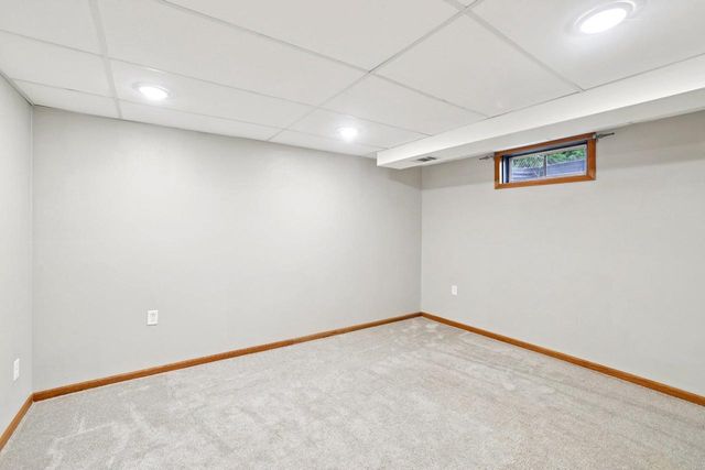 15 Eastridge Court, Madison, WI 53716