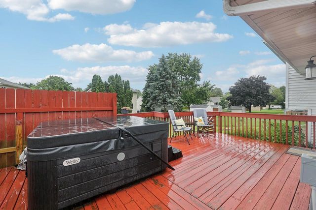 15 Eastridge Court, Madison, WI 53716