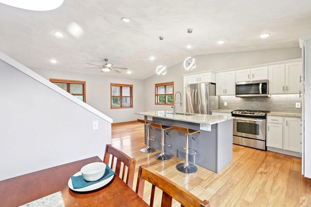 15 Eastridge Court, Madison, WI 53716