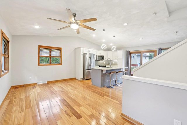 15 Eastridge Court, Madison, WI 53716