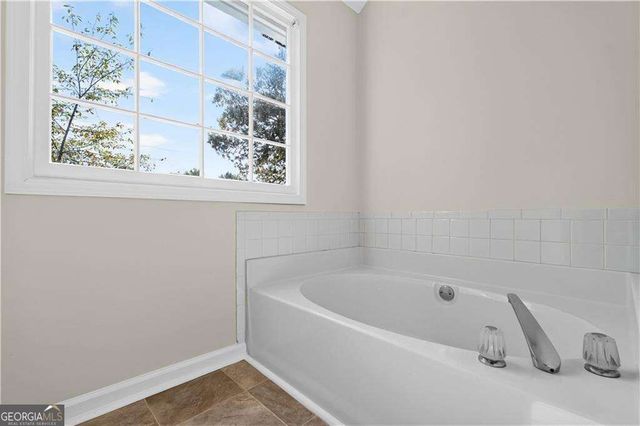 1405 Glenfield Drive, Lawrenceville, GA 30043