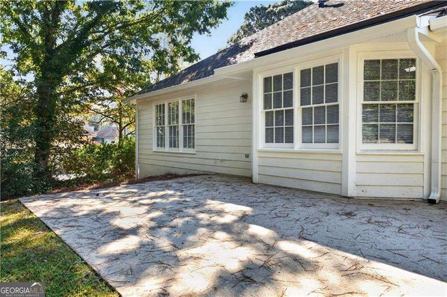 1405 Glenfield Drive, Lawrenceville, GA 30043