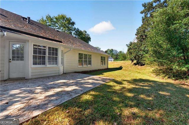 1405 Glenfield Drive, Lawrenceville, GA 30043