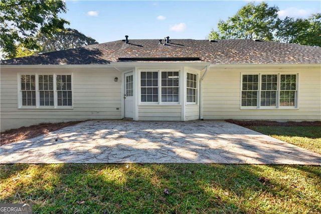 1405 Glenfield Drive, Lawrenceville, GA 30043