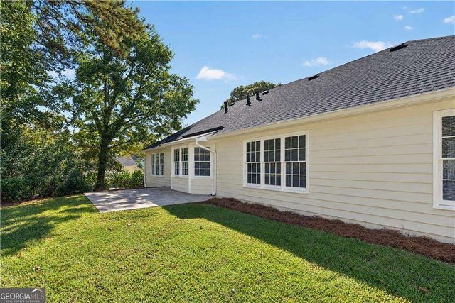 1405 Glenfield Drive, Lawrenceville, GA 30043