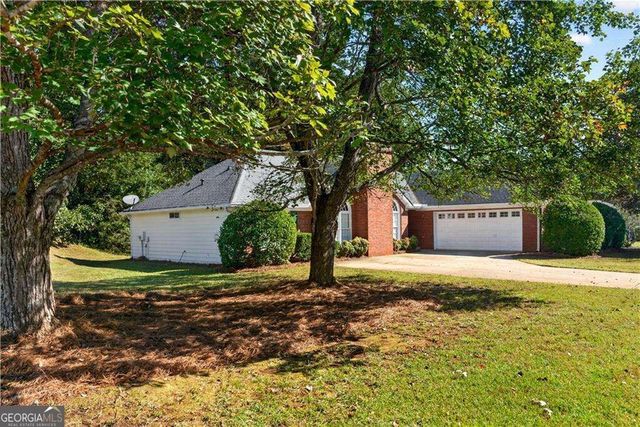 1405 Glenfield Drive, Lawrenceville, GA 30043
