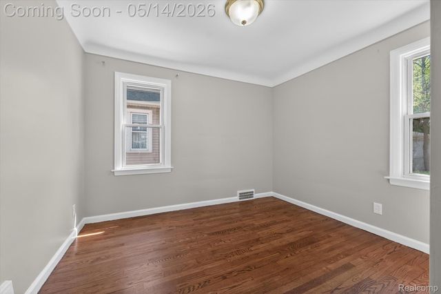 1781 Brys Drive, Grosse Pointe Woods, MI 48236