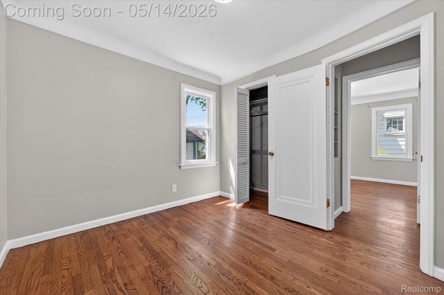 1781 Brys Drive, Grosse Pointe Woods, MI 48236