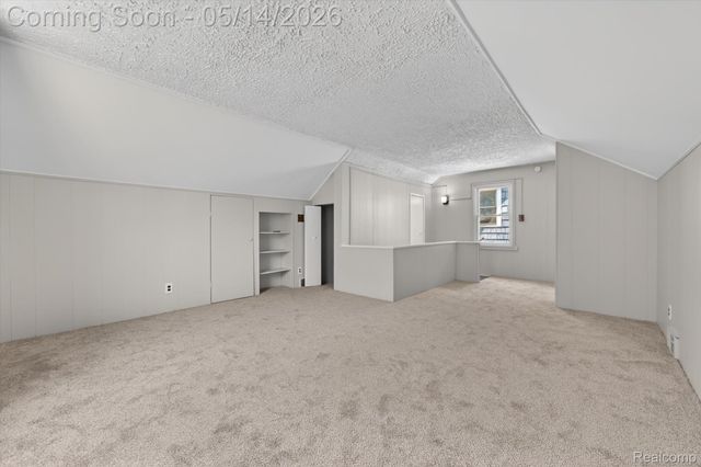 1781 Brys Drive, Grosse Pointe Woods, MI 48236