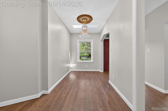 1781 Brys Drive, Grosse Pointe Woods, MI 48236