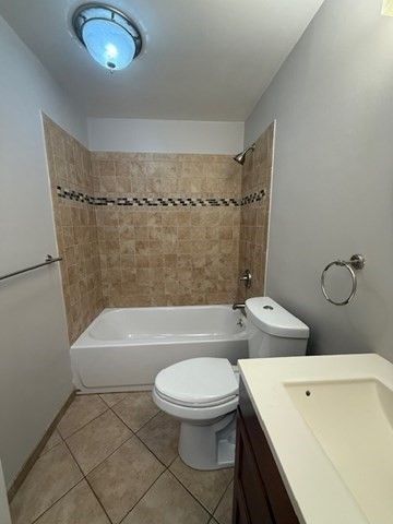 5455 N Main St 12A, Fall River, MA 02720