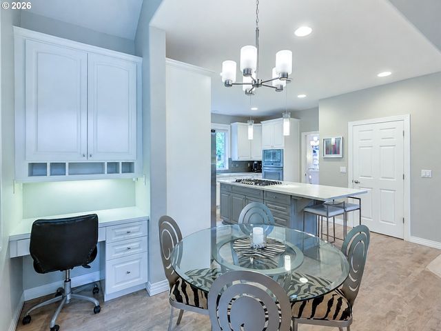 22765 Sw MIAMI Dr, Tualatin, OR 97062