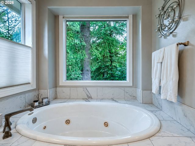 22765 Sw MIAMI Dr, Tualatin, OR 97062