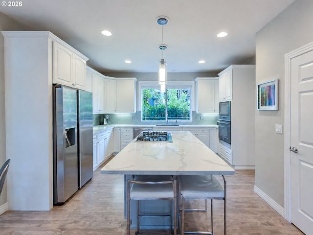 22765 Sw MIAMI Dr, Tualatin, OR 97062