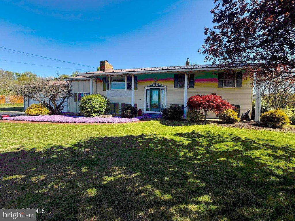 155 HUGGINS RD, Duncannon, PA 17020