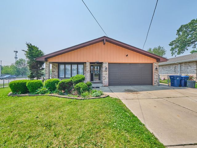7201 W 110th Street, Worth, IL 60482